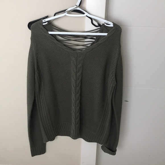 Sweater - Picture 1 of 3